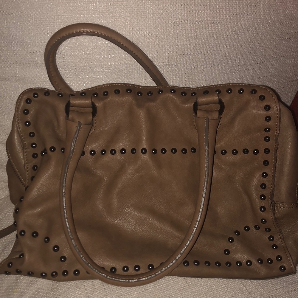 Most spacious shoulder bag ever